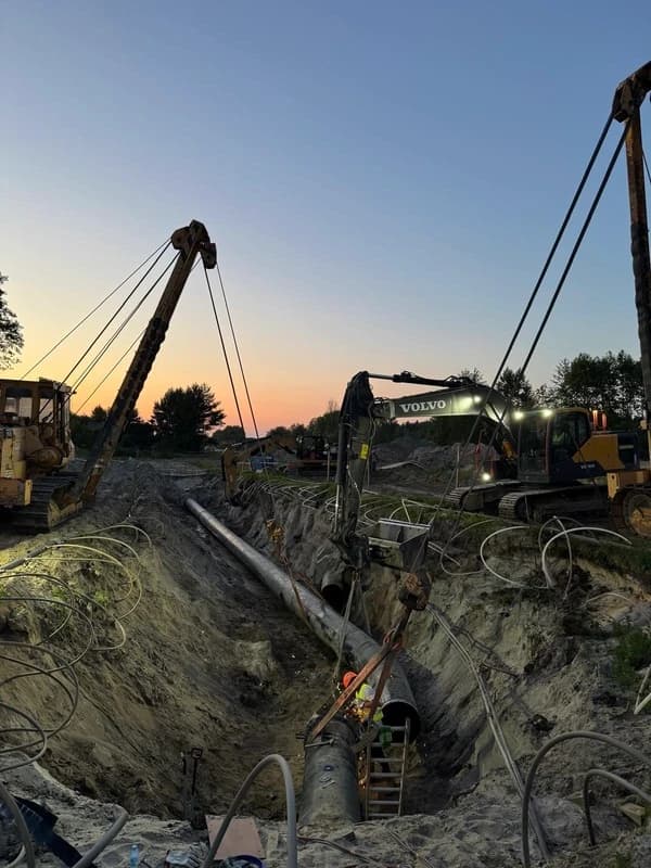Ukladanie dlugiego odcinka gazociagu sprzet ciezki weldgaz